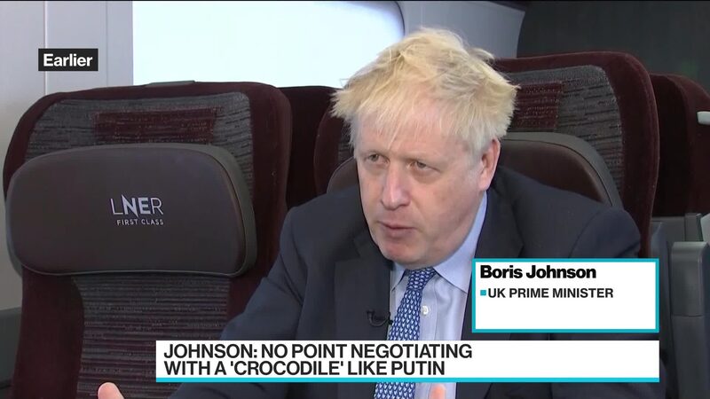 Negociar con Putin es como tratar “con un cocodrilo cuando te está comiendo la pierna izquierda”, dice Johnson. Fuente: Bloomberg Negociar con Putin es como tratar “con un cocodrilo cuando te está comiendo la pierna izquierda”, dice Johnson. Fuente: Bloomberg
