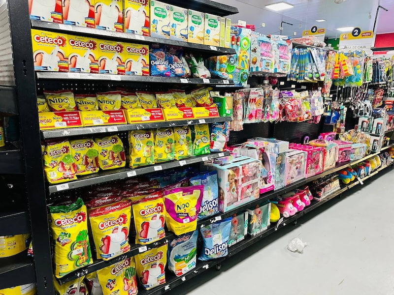 Fórmulas infantiles en los anaqueles de un supermercado al sur de Honduras. Fórmulas infantiles en los anaqueles de un supermercado al sur de Honduras.