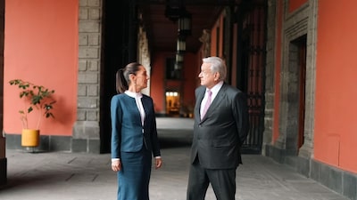 AMLO reaparece: aclara injerencia en Sheinbaum y presume menos pobres en México AMLO reaparece: aclara injerencia en Sheinbaum y presume menos pobres en México