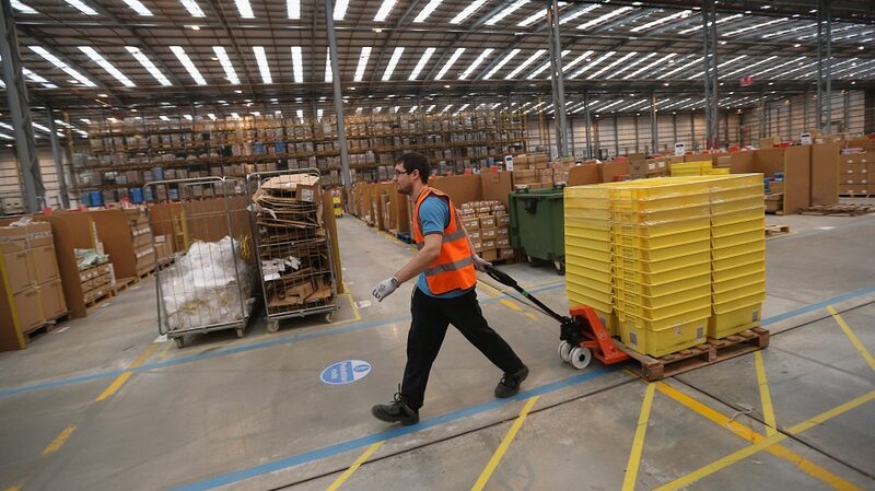 A estimativa mediana em uma pesquisa da Bloomberg com economistas indicava 10,5 milhões de aberturas de vagas em janeiro A estimativa mediana em uma pesquisa da Bloomberg com economistas indicava 10,5 milhões de aberturas de vagas em janeiro