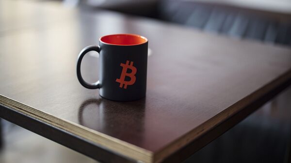 Precio del bitcoin sigue cayendo mientras aumentan temores sobre una posible ‘burbuja’ Precio del bitcoin sigue cayendo mientras aumentan temores sobre una posible ‘burbuja’