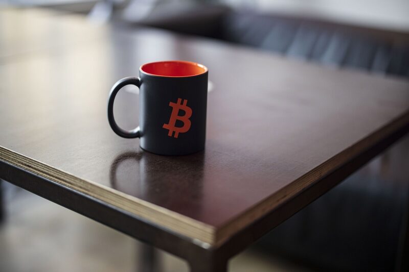 Precio del bitcoin sigue cayendo mientras aumentan temores sobre una posible ‘burbuja’ Precio del bitcoin sigue cayendo mientras aumentan temores sobre una posible ‘burbuja’