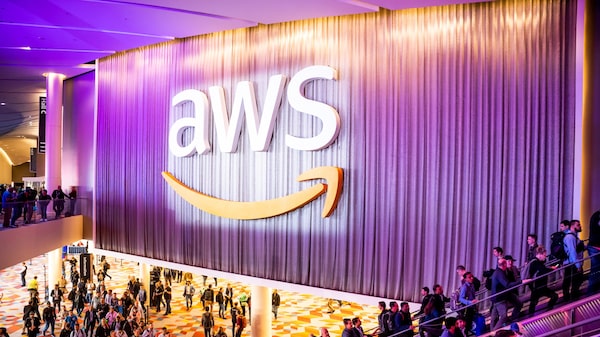 Amazon firma acordo de US$ 38 bi com a OpenAI para ampliar acesso a chips da Nvidia Amazon firma acordo de US$ 38 bi com a OpenAI para ampliar acesso a chips da Nvidia