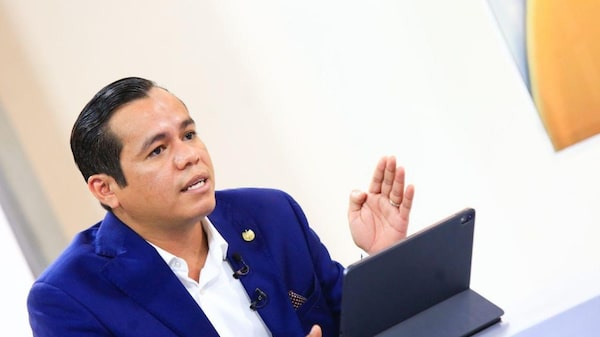 El salvadoreño Alejandro Zelaya buscaría la presidencia del banco de desarrollo BCIE El salvadoreño Alejandro Zelaya buscaría la presidencia del banco de desarrollo BCIE