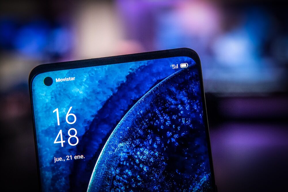 El operador de telefonía móvil no atendió de manera adecuada las solicitudes de terminación de contrato, o planes de datos, presentadas por los usuarios, aún cuando éstos cumplieron los términos para la finalización. El operador de telefonía móvil no atendió de manera adecuada las solicitudes de terminación de contrato, o planes de datos, presentadas por los usuarios, aún cuando éstos cumplieron los términos para la finalización.