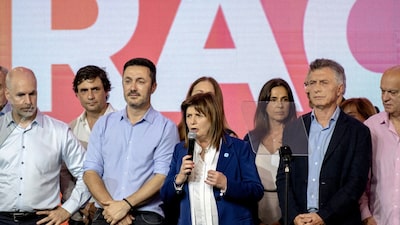 El apoyo a Milei abre una profunda grieta en la coalición opositora argentina El apoyo a Milei abre una profunda grieta en la coalición opositora argentina