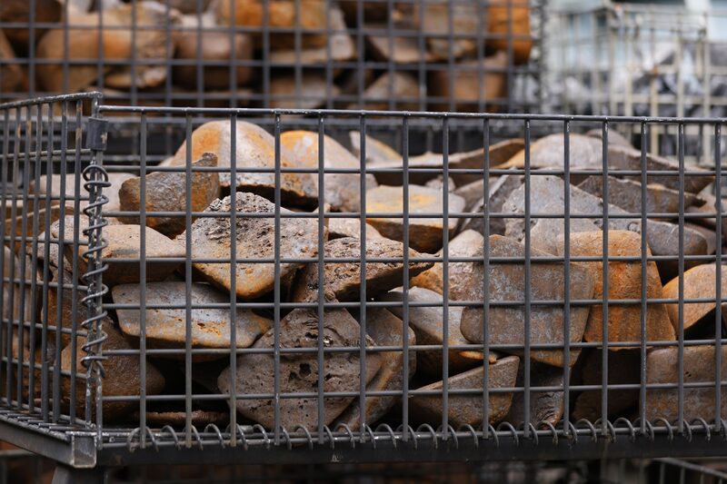 Trozos de arrabio. Foto: Kiyoshi Ota / Bloomberg Trozos de arrabio. Foto: Kiyoshi Ota / Bloomberg