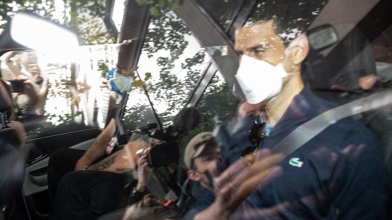 Djokovic perde batalha judicial histórica na Austrália e será deportado Djokovic perde batalha judicial histórica na Austrália e será deportado