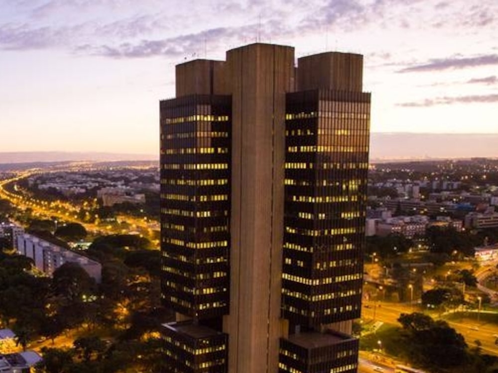 BC protagoniza uno de los ciclos de ajuste monetario más agresivos de la historia (Rodrigo de Oliveira) BC protagoniza uno de los ciclos de ajuste monetario más agresivos de la historia (Rodrigo de Oliveira)