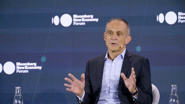 Transição energética precisa de mais pessoas, diz chairman da Schneider Electric Transição energética precisa de mais pessoas, diz chairman da Schneider Electric