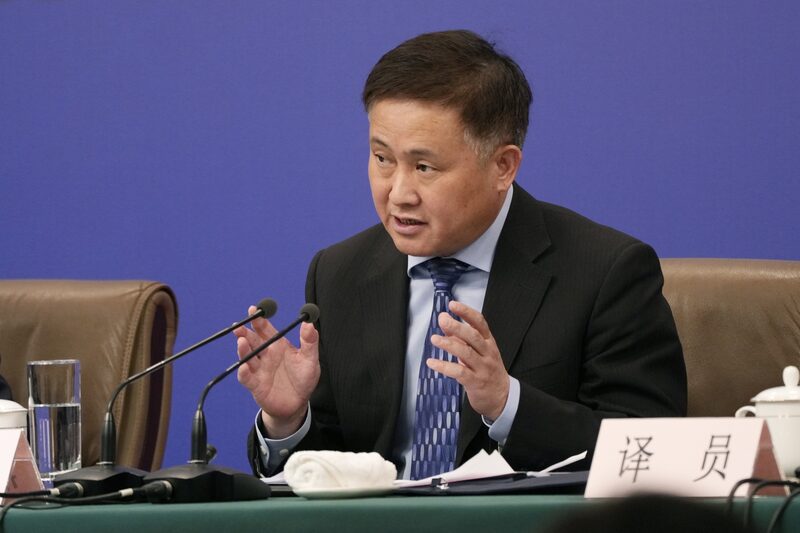 El gobernador del banco central, Pan Gongsheng, ofrecerá mañana una rueda de prensa sobre el apoyo financiero al desarrollo económico. El gobernador del banco central, Pan Gongsheng, ofrecerá mañana una rueda de prensa sobre el apoyo financiero al desarrollo económico.