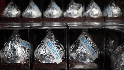 Mondelez estuda comprar a Hershey para criar gigante do setor, dizem fontes Mondelez estuda comprar a Hershey para criar gigante do setor, dizem fontes