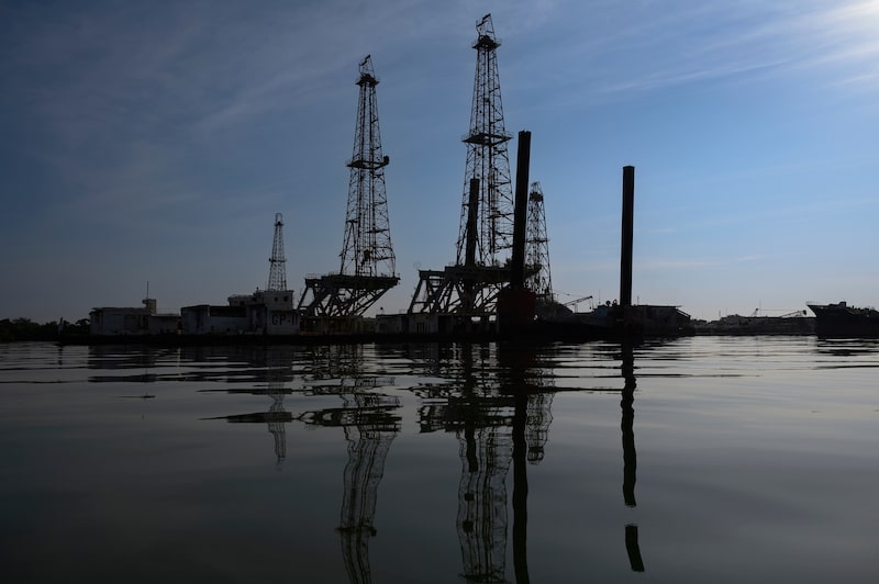 Easing Sanctions Open Doors for Venezuelan Oil Deals Easing Sanctions Open Doors for Venezuelan Oil Deals