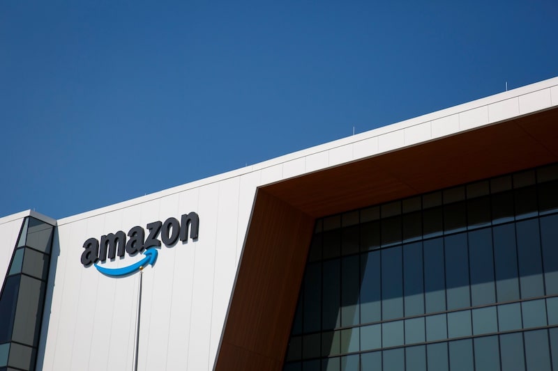 Centro de distribución de Amazon en Burnaby, Columbia Británica, Canadá. Centro de distribución de Amazon en Burnaby, Columbia Británica, Canadá.
