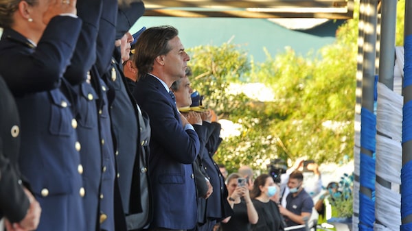 Entre crímenes narco y disputas políticas: cómo impacta la seguridad en la imagen de Lacalle Pou Entre crímenes narco y disputas políticas: cómo impacta la seguridad en la imagen de Lacalle Pou