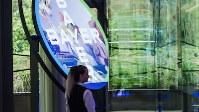 Bayer pagará US$1.300 millones por un nuevo medicamento contra el cáncer Bayer pagará US$1.300 millones por un nuevo medicamento contra el cáncer