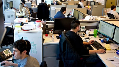 La IA no sustituirá a los trabajadores, afirma el economista jefe de OpenAI La IA no sustituirá a los trabajadores, afirma el economista jefe de OpenAI