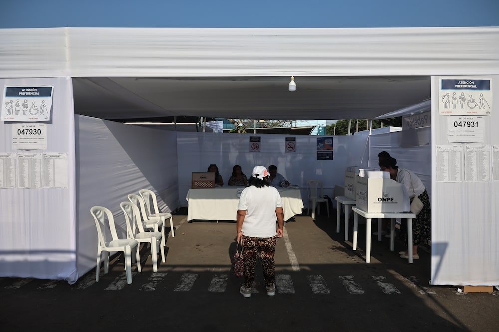 Peruvians Vote In General Elections Peruvians Vote In General Elections