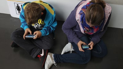 Chefe de saúde dos EUA pede que redes sociais tenham rótulo de alerta sobre riscos Chefe de saúde dos EUA pede que redes sociais tenham rótulo de alerta sobre riscos