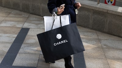 Donos da Chanel veem patrimônio subir para US$ 90 bilhões com alta demanda Donos da Chanel veem patrimônio subir para US$ 90 bilhões com alta demanda