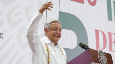 AMLO descarta romper relaciones con Ecuador y ordena traer a la embajadora Raquel Serur AMLO descarta romper relaciones con Ecuador y ordena traer a la embajadora Raquel Serur