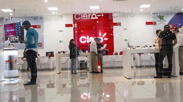 Multan a Claro por no cumplir decisiones emitidas a favor de usuarios en Colombia Multan a Claro por no cumplir decisiones emitidas a favor de usuarios en Colombia