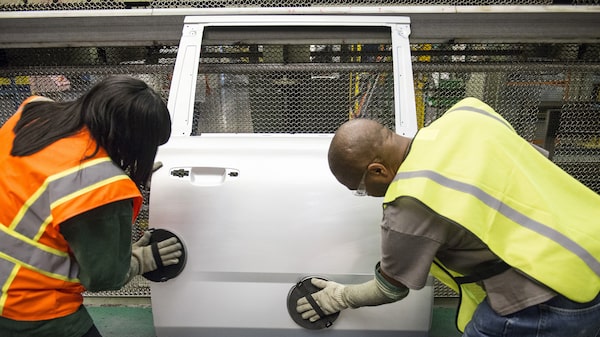 EE.UU. crea menos empleos en diciembre y confirma enfriamiento del mercado laboral EE.UU. crea menos empleos en diciembre y confirma enfriamiento del mercado laboral