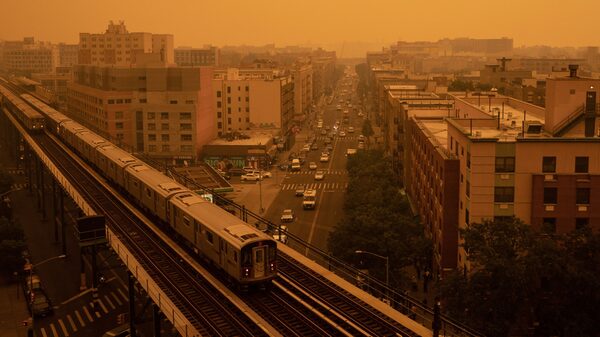 Alcalde de NYC urge uso de mascarillas ante niveles de humo “sin precedentes” Alcalde de NYC urge uso de mascarillas ante niveles de humo “sin precedentes”