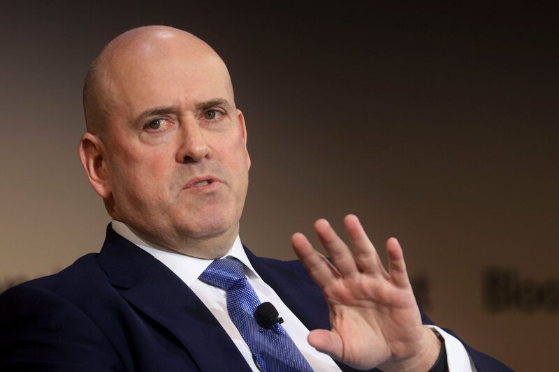 não há nada no horizonte imediato que sugira que as coisas estejam desmoronando”, disse Schwartz em entrevista à Bloomberg Television (Foto: Michael Nagle/Bloomberg) não há nada no horizonte imediato que sugira que as coisas estejam desmoronando”, disse Schwartz em entrevista à Bloomberg Television (Foto: Michael Nagle/Bloomberg)