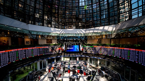 Acciones de Alsea caen en la Bolsa Mexicana tras reportar menor rentabilidad Acciones de Alsea caen en la Bolsa Mexicana tras reportar menor rentabilidad