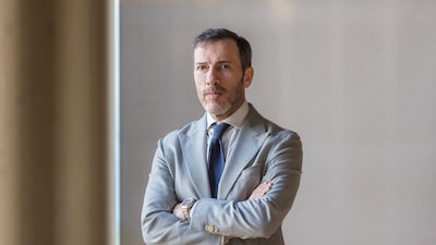 CEO da Telecom Italia diz que redução da dívida vai permitir novos M&As CEO da Telecom Italia diz que redução da dívida vai permitir novos M&As