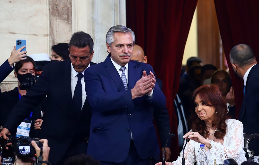 Alberto Fernández, junto a Cristina Fernández de Kirchner y Sergio Massa Fotógrafo: Matías Baglietto/Getty Images Alberto Fernández, junto a Cristina Fernández de Kirchner y Sergio Massa Fotógrafo: Matías Baglietto/Getty Images