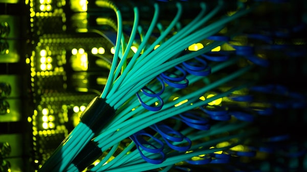 Bloomberg revela seu próprio GPT, um modelo de IA com foco em finanças Bloomberg revela seu próprio GPT, um modelo de IA com foco em finanças