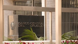 Uruguay busca desdolarizar: el BCU impulsa medidas para fomentar el ahorro en pesos Uruguay busca desdolarizar: el BCU impulsa medidas para fomentar el ahorro en pesos