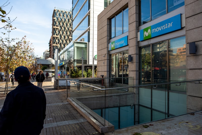 Telefonica's Latin America Fire-Sale Sends Chile Unit To New Low Telefonica's Latin America Fire-Sale Sends Chile Unit To New Low