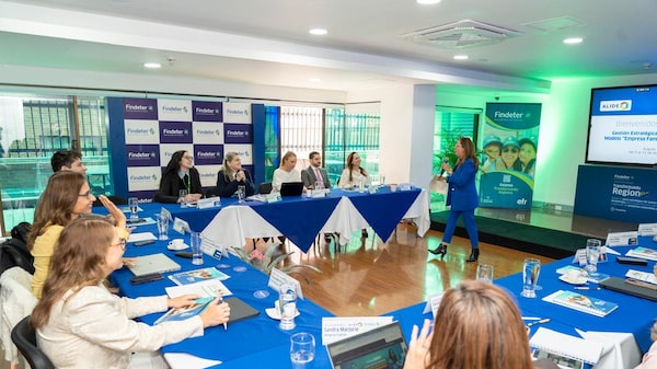 Bancos de segundo piso de Colombia, Ecuador, Paraguay y El Salvador se reúnen para evaluar políticas laborales Bancos de segundo piso de Colombia, Ecuador, Paraguay y El Salvador se reúnen para evaluar políticas laborales