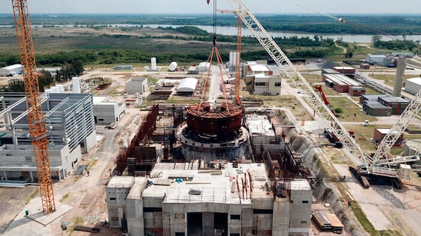 Plan Nuclear Argentino: grandes objetivos, pocos avances y un reordenamiento del sector Plan Nuclear Argentino: grandes objetivos, pocos avances y un reordenamiento del sector