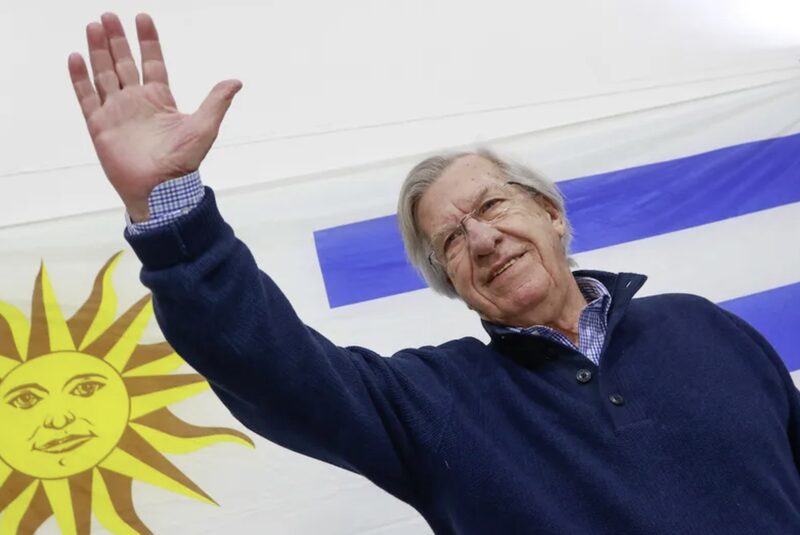 Falleció Danilo Astori, exvicepresidente uruguayo. Falleció Danilo Astori, exvicepresidente uruguayo.