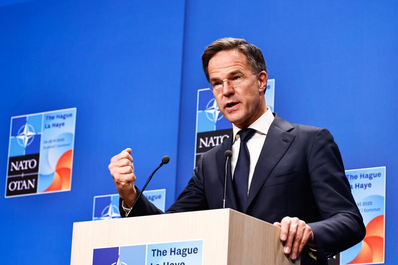 Secretário-geral do bloco, Mark Rutte, mencionou a possibilidade de sanções secundárias dos EUA para que países pressionem Putin a concordar com um cessar-fogo com a Ucrânia Secretário-geral do bloco, Mark Rutte, mencionou a possibilidade de sanções secundárias dos EUA para que países pressionem Putin a concordar com um cessar-fogo com a Ucrânia
