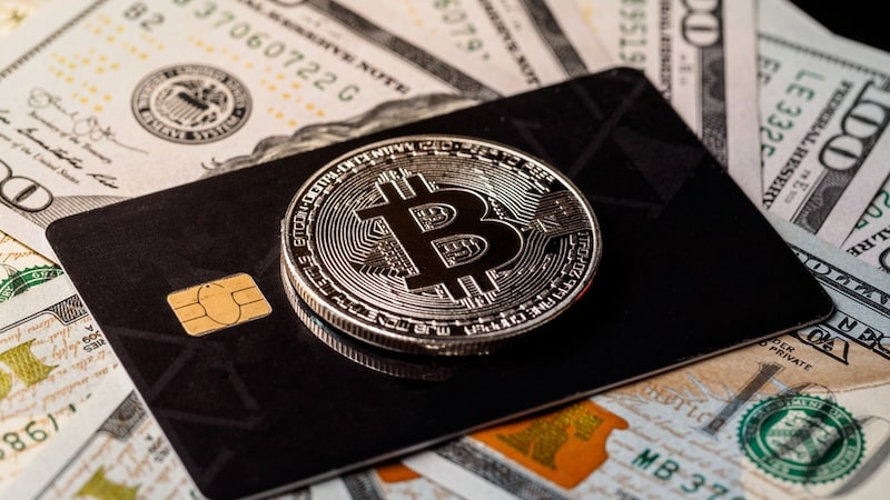 Crise além do bitcoin: fundador da Cardano prevê onda de falências no setor cripto Crise além do bitcoin: fundador da Cardano prevê onda de falências no setor cripto
