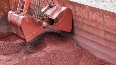 Estatal chinesa vira arma de Pequim para controlar preços de minério de ferro Estatal chinesa vira arma de Pequim para controlar preços de minério de ferro