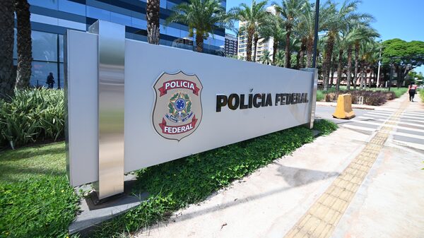 PF publica edital para concurso de cargos administrativos com salários de até R$ 11 mil PF publica edital para concurso de cargos administrativos com salários de até R$ 11 mil