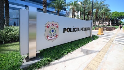 PF publica edital para concurso de cargos administrativos com salários de até R$ 11 mil PF publica edital para concurso de cargos administrativos com salários de até R$ 11 mil