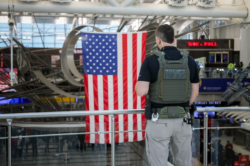 Senate Passes Homeland Security Deal After Airport Delays Senate Passes Homeland Security Deal After Airport Delays