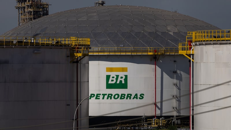 Petrobras no alcanza las previsiones de ganancias pese al alza del petróleo por la guerra Petrobras no alcanza las previsiones de ganancias pese al alza del petróleo por la guerra