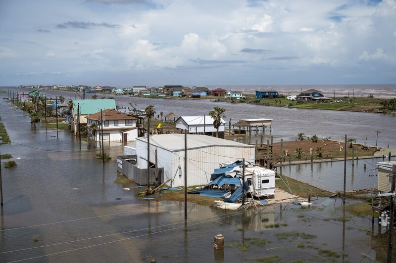 El mes pasado, el huracán Beryl golpeó islas en el Caribe y México, pasó por Texas y Canadá, el primero de la temporada. El mes pasado, el huracán Beryl golpeó islas en el Caribe y México, pasó por Texas y Canadá, el primero de la temporada.