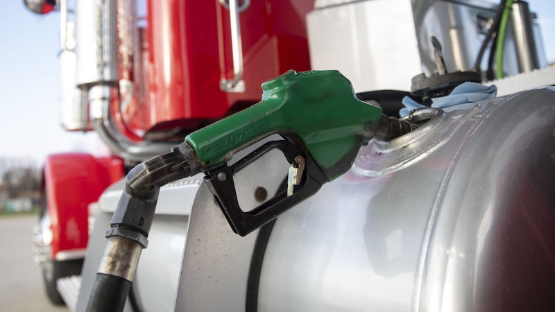 México recorta subsidios a gasolinas y diésel mientras Trump decide posible acuerdo con Irán México recorta subsidios a gasolinas y diésel mientras Trump decide posible acuerdo con Irán