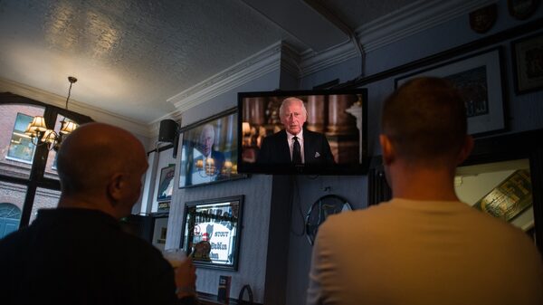 Coronación de Carlos III trae esperanza de US$435 millones a los pubs británicos Coronación de Carlos III trae esperanza de US$435 millones a los pubs británicos