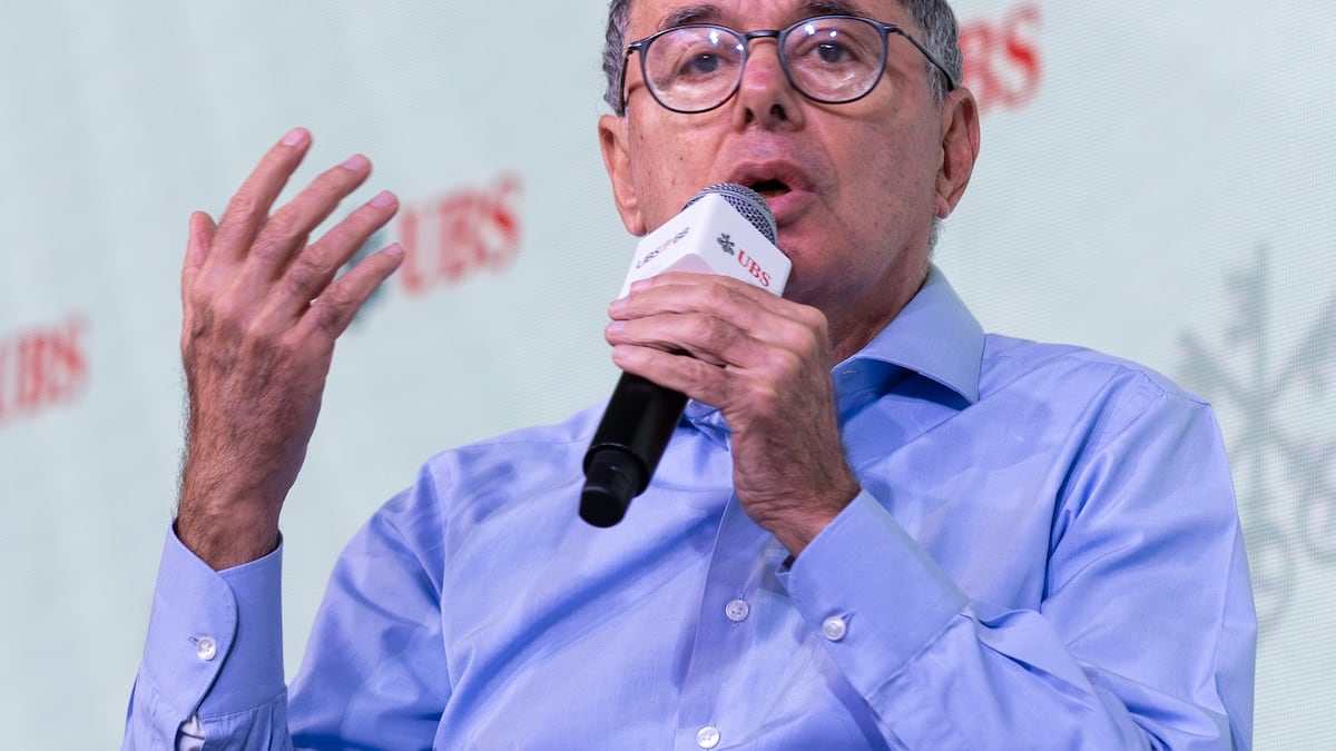 Stuhlberger vê queda adicional do dólar com Trump e estima preço justo em R$ 4,40