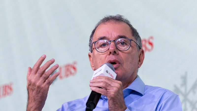 Stuhlberger vê queda adicional do dólar com Trump e estima preço justo em R$ 4,40 Stuhlberger vê queda adicional do dólar com Trump e estima preço justo em R$ 4,40